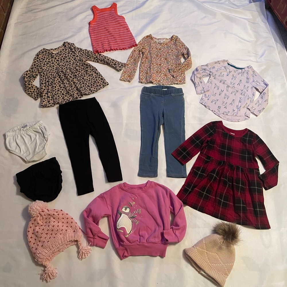 Kids Clothing‎ Bundle, Tops, Sweatshirt, Pants, Dress, Toboggans, etc. - Size 3T